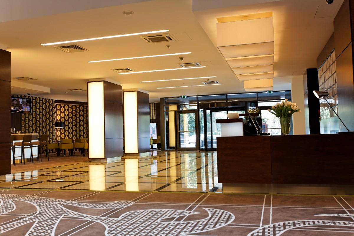 Capital Plaza 4*