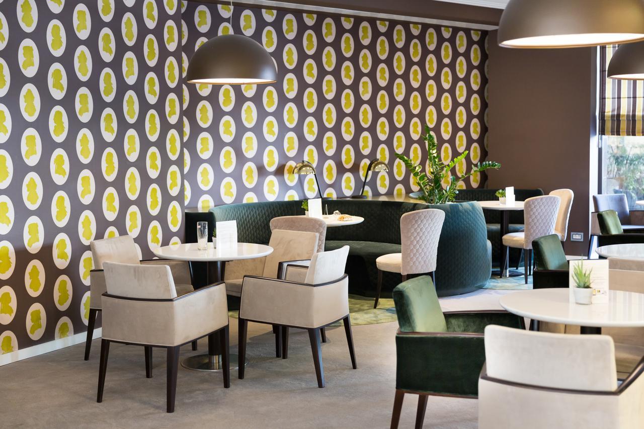 Capital Plaza Hotel 4*