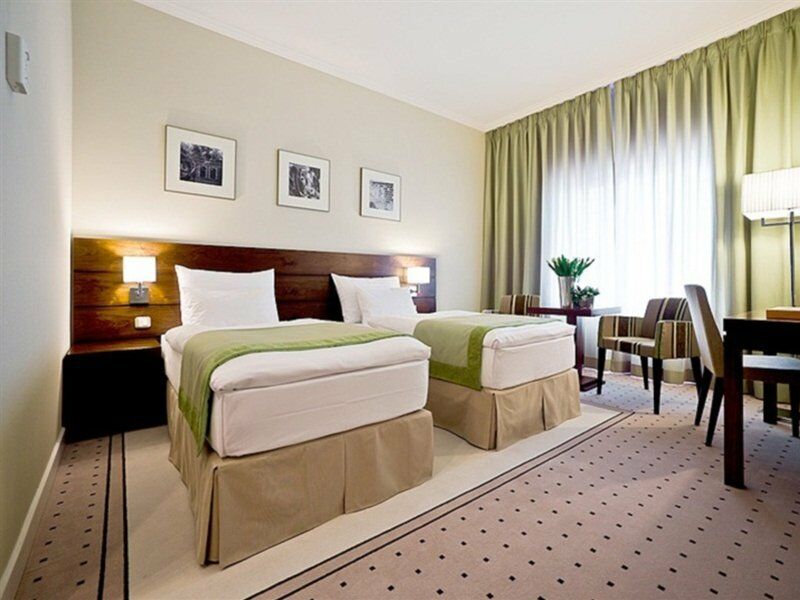 Capital Plaza 4* Bucureşti